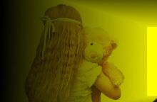 Τρίκαλα: Γιατί αφέθηκε ελεύθερος ο αστυνομικός που βαρύνεται με την κατηγορία της ασέλγειας στην 4χρονη κόρη του