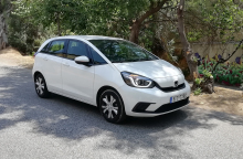 Υβριδικό Honda Jazz e:HEV: οικονομία, ευρυχωρία και πρακτικότητα 
