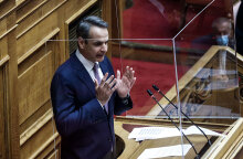 Νέα μέτρα στήριξης για χαμηλοσυνταξιούχους, υγειονομικούς και ΑμΕΑ ανακοίνωσε στη Βουλή ο Κυριάκος Μητσοτάκης