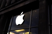 Τουρκία: Η Apple «μπλόκαρε» τις πωλήσεις iPhones μετά την ιστορική πτώση της λίρας