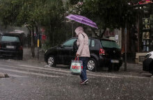 Κακοκαιρία στην Αττική - Έντονη βροχόπτωση στο κέντρο της Αθήνας