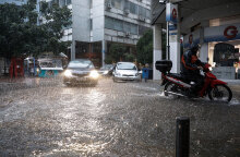 Κακοκαιρία στην Αττική με έντονη βροχόπτωση στο κέντρο της Αθήνας
