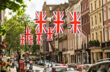 Βρετανία: Νέα μέτρα από σήμερα λόγω της μετάλλαξης Όμικρον 