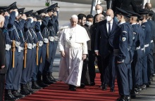 Η άφιξη του Πάπα Φραγκίσκου στο Αεροδρόμιο "Ελευθέριος Βενιζέλος"