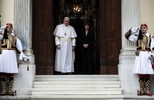 Στο Προεδρικό Μέγαρο ο Πάπας Φραγκίσκος