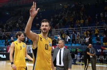 Στέφαν Γέλοβιτς: Θρήνος στο ελληνικό μπάσκετ, αλλά και στην οικογένεια της ΑΕΚ, μετά τον θάνατο του σπουδαίου παίκτη του συλλόγου, σε ηλικία 32 ετών. 