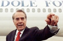 Μπομπ Ντόουλ: Πέθανε ο πρώην Ρεπουμπλικανός γερουσιαστής