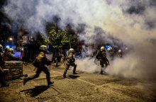 Επεισόδια στα Εξάρχεια μετά την πορεία για τον Αλέξανδρο Γρηγορόπουλο