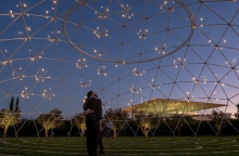 Χριστούγεννα στο ΚΠΙΣΝ με φωτεινές εγκαταστάσεις στο πάρκο