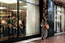 Πολίτης - Καταστήματα με χριστουγεννιάτικα είδη