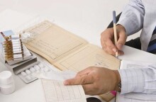 Κύκλωμα παράνομων συνταγογραφήσεων: Έγραφαν φάρμακα σε ...όποιο ΑΜΚΑ έβρισκαν