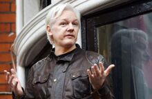 Ο Τζούλιαν Ασάνζ