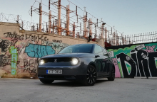 Το αμιγώς ηλεκτρικό αυτοκίνητο Honda e θέτει νέα τεχνολογικά πρότυπα στην κατηγορία συμπαγών EV