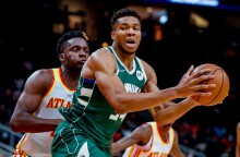 Ο Γιάννης Αντετοκούνμπο