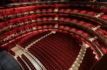 Η Εθνική Λυρική Σκηνή. 