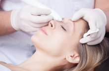 Πώς θα απαλλαγείτε από θηλώματα και ξανθελάσματα στα βλέφαρα;