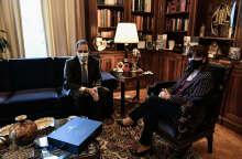 H ΠτΔ Κατερίνα Σακελλαροπούλου με τον υπουργό Αγροτικής Ανάπτυξης Σπήλιο Λιβανό