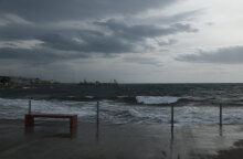 Έως 9 μποφόρ οι άνεμοι στο Αιγαίο, με την κακοκαιρία «Κάρμελ» να φέρνει απαγορευτικό απόπλου σε Πειραιά, Ραφήνα και Λαύριο