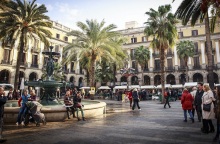 Ισπανία: Ξανά υποχρεωτική η χρήση μάσκας σε εξωτερικούς χώρους