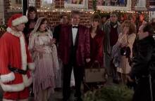 «Στα Πρόθυρα της Τρέλας (Mixed Nuts)» της Νόρα Έφρον