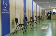 Σέρρες: Απειλεί να χωρίσει τον σύζυγό της επειδή εμβολίασε τον γιο τους