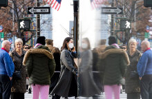 Κόσμος με μάσκα για κορωνοϊό στη Νέα Υόρκη