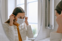 Μετάλλαξη Όμικρον: Πόσο & για πόσο προστατεύει κάθε τύπος μάσκας