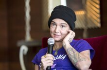 Σινέντ Ο' Κόνο: Η Ιρλανδή τραγουδίστρια ανακοίνωσε την αυτοκτονία του γιου της Σέιν, ο οποίος είχε εξαφανιστεί πριν από δύο ημέρες στο Δουβλίνο.