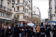 «Είμαστε όλοι Τζόκοβιτς» φώναξαν αντιεμβολιαστές στη Θεσσαλονίκη