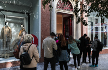 Πρεμιέρα για τις χειμερινές εκπτώσεις 2022