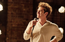 Ο Άντριου Γκάρφιλντ στην ταινία «Tick, Tick… Boom!» του Λιν Μανουέλ Μιράντα