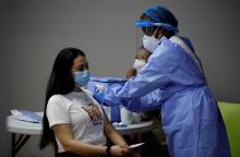 EMA: Αμφιβολίες για την τέταρτη δόση εμβολίου στον γενικό πληθυσμό