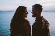 Ένα ζευγάρι. 