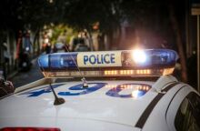 Πυροβολισμοί έξω από φούρνο στη Βούλα   