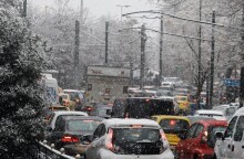 Κυκλοφοριακό χάος στους δρόμους λόγω της κακοκαιρίας Ελπίδα