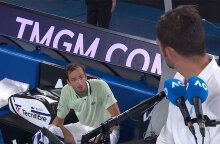 Australian Open: Ο Ντανίιλ Μεντβέντεφ κάνει παράπονα στον διαιτητή του αγώνα
