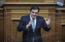 Ο Κυριάκος Πιερρακάκης σε ομιλία του στη Βουλή για την πρόταση μομφής