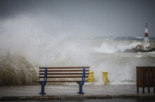 Η κακοκαιρία εξπρές φέρνει θυελλώδεις ανέμους στα πελάγη σήμερα Τρίτη (08.02)