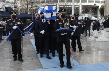 Το τελευταίο «αντίο» στον Χρήστο Σαρτζετάκη