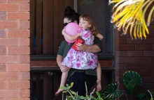 Η 4χρονη Κλίο Σμιθ μετά την αρπαγή της από σκηνή στην Αυστραλία