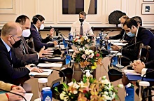 Σύσκεψη υπό τον πρωθυπουργό Κυριάκο Μητσοτάκη για τη βία στον αθλητισμό