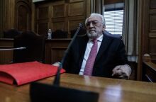 Τηλεοπτικές άδειες: Στημένος ο διαγωνισμός, επιμένει ο Χ. Καλογρίτσας