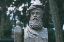 Άγαλμα του Μάρκο Πόλο