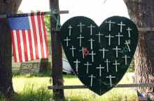 ΗΠΑ: Η αμερικανική οπλοβιομηχανία Remington κατέληξε σε συμφωνία με τις οικογένειες των θυμάτων του μακελειού στο Sandy Hook το 2012	