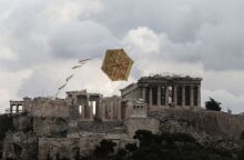 Χαρταετός στην Ακρόπολη