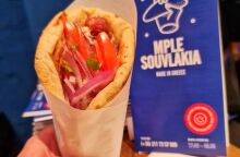 Mple Souvlakia: Τυλιχτά (και) με κόκορα, γύρο σελινόριζα, ζυγούρι