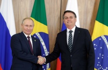 Ο Πούτιν είδε τον Μπολσονάρου χωρίς να τον βάλει στο τραπέζι αεροδρόμιο