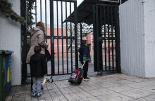 Ξεπέρασαν τις 40.000 τα κρούσματα κορωνοϊού σε παιδιά σε μια εβδομάδα, σύμφωνα με τον ΕΟΔΥ