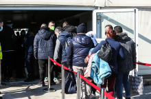 Φωτιά στο Euroferry Olympia: Στο λιμάνι της Κέρκυρας επιβάτες
