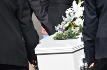 Πτολεμαΐδα: Αντί για τον πατέρα του έθαψαν άλλον νεκρό